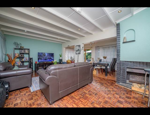 3 BEDROOM FREEHOLD FOR SALE IN WESTVILLE